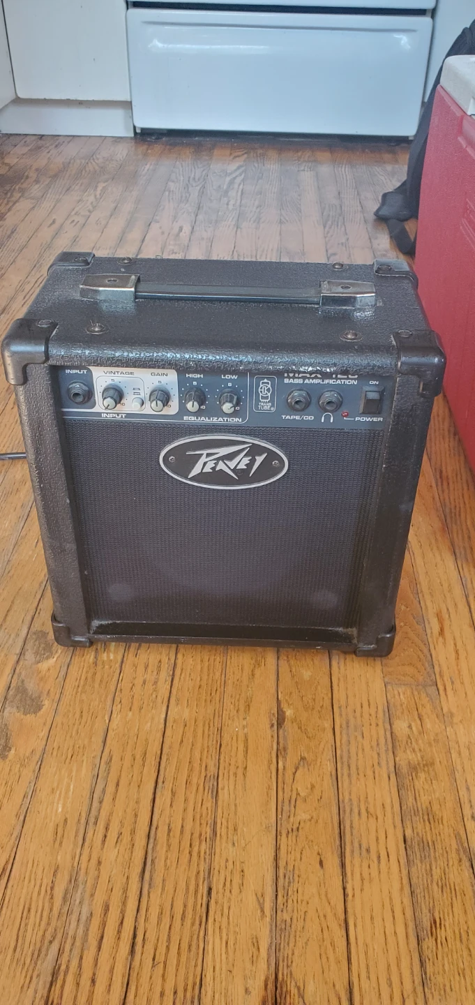 Peavey MAX 126 Bass Amplifier