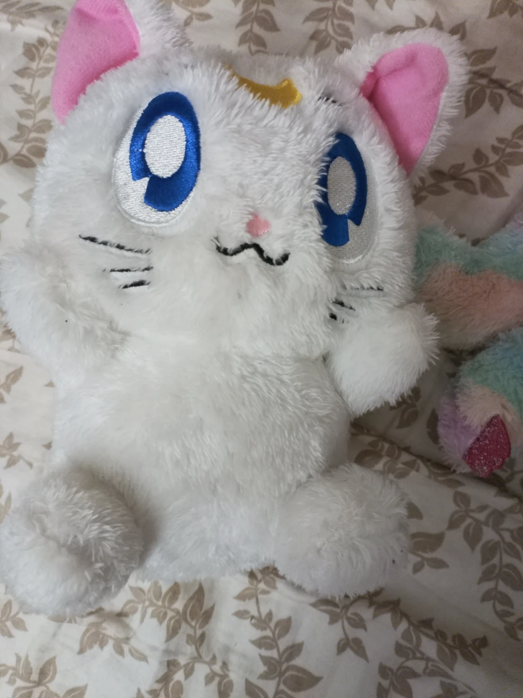 Assortment of plush toys - photo 3