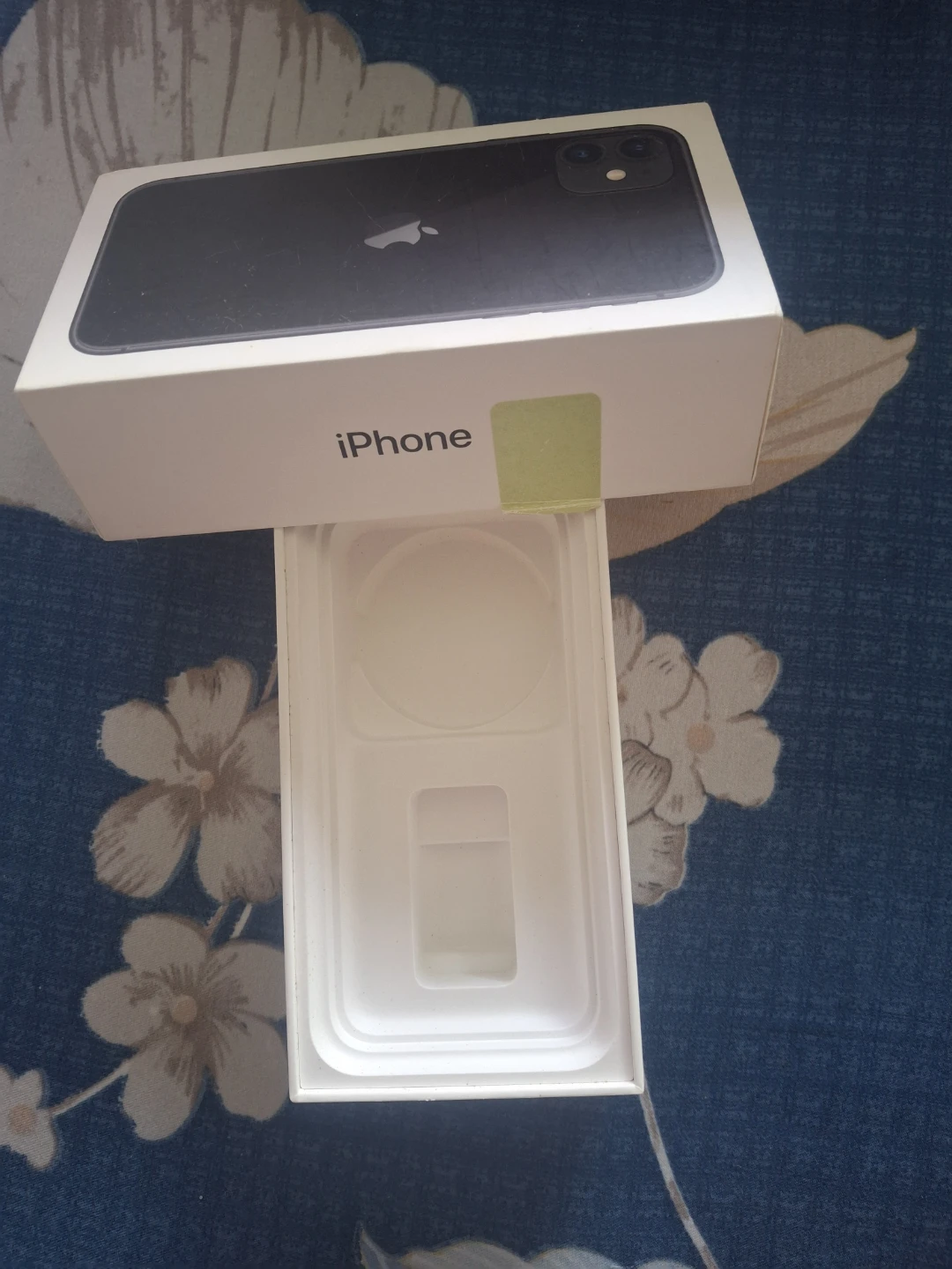 Apple iPhone 11 256GB Box Only
