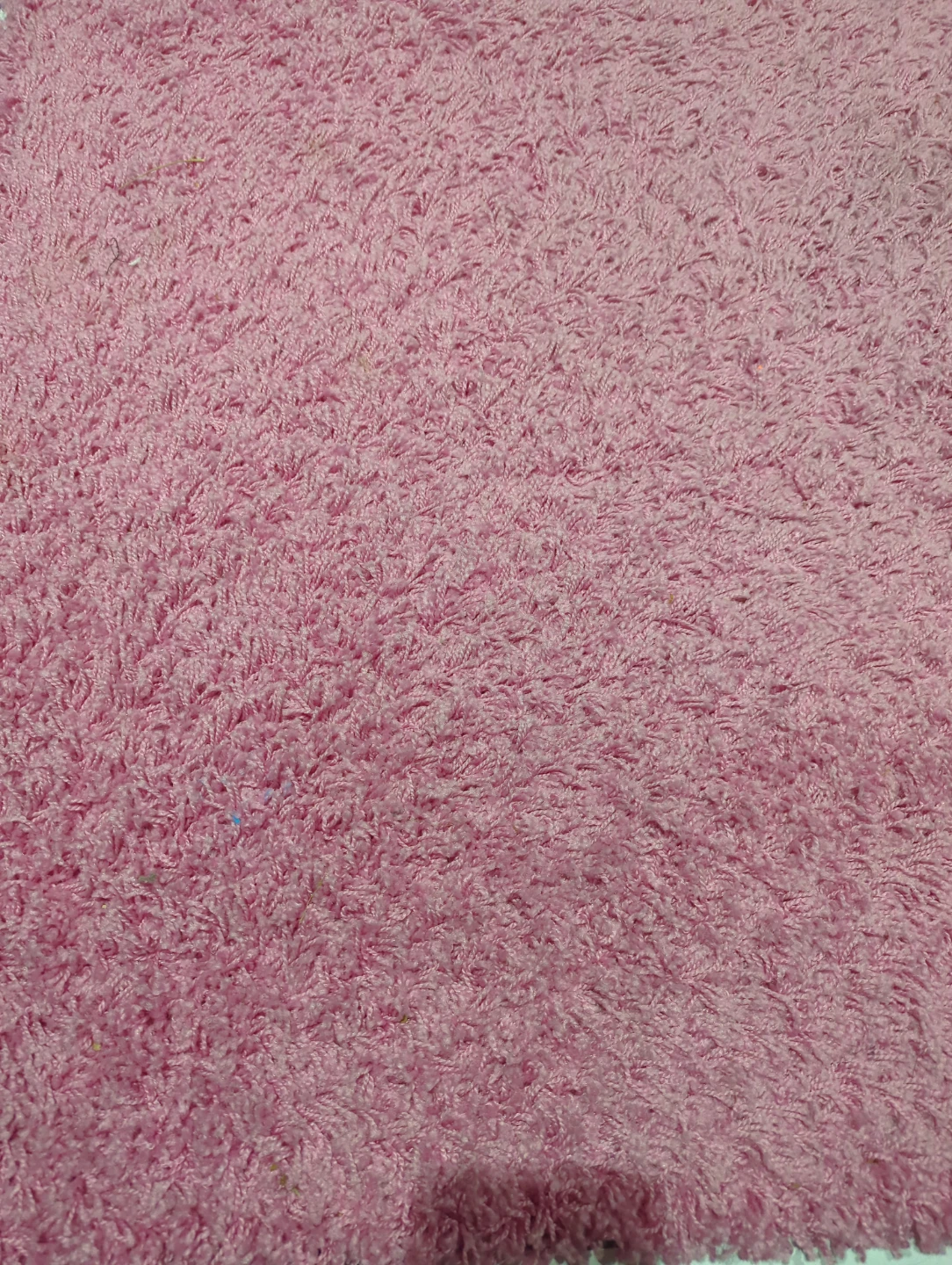 Two Shaggy Bath Mats (Red and Pink) - photo 2