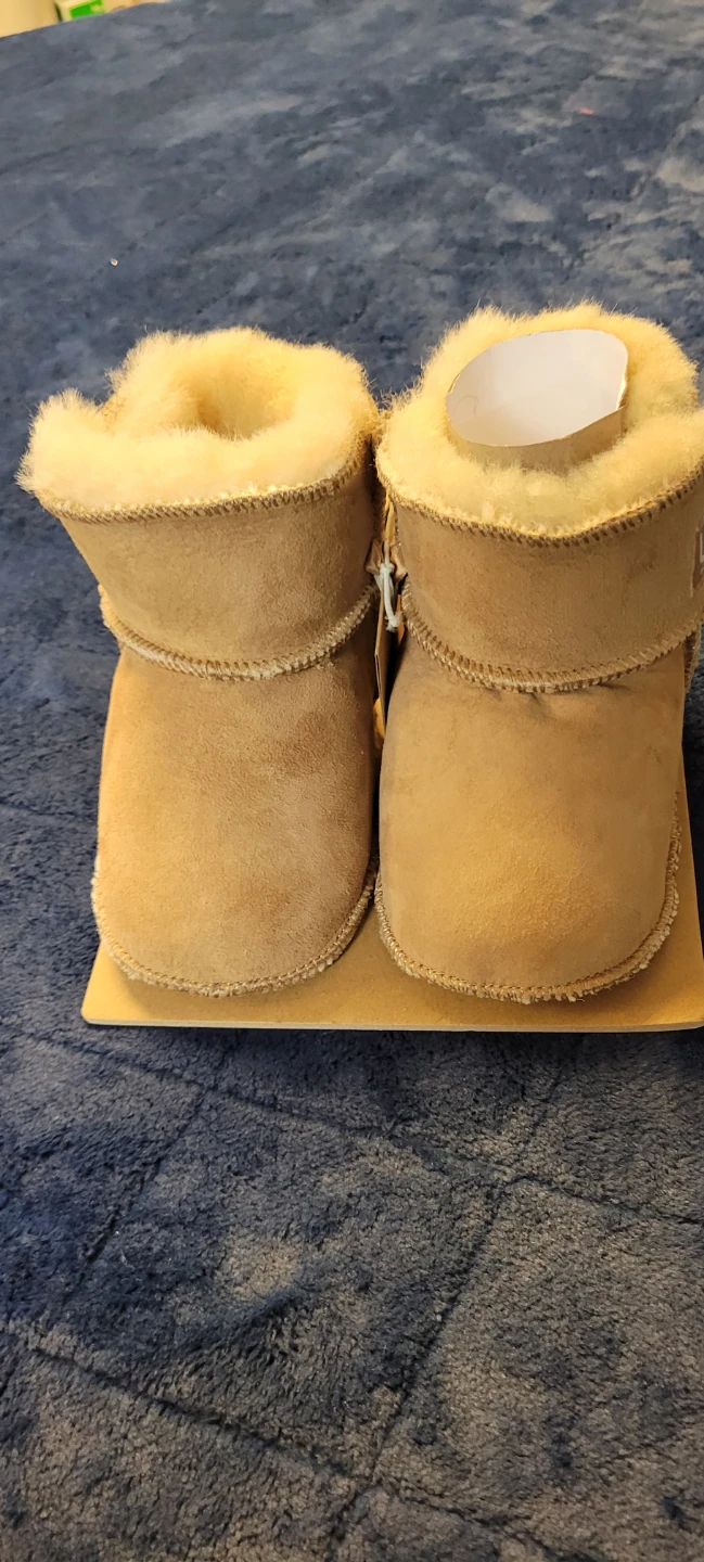 Australian Design UGG Infant Boots Size 5 - photo 2