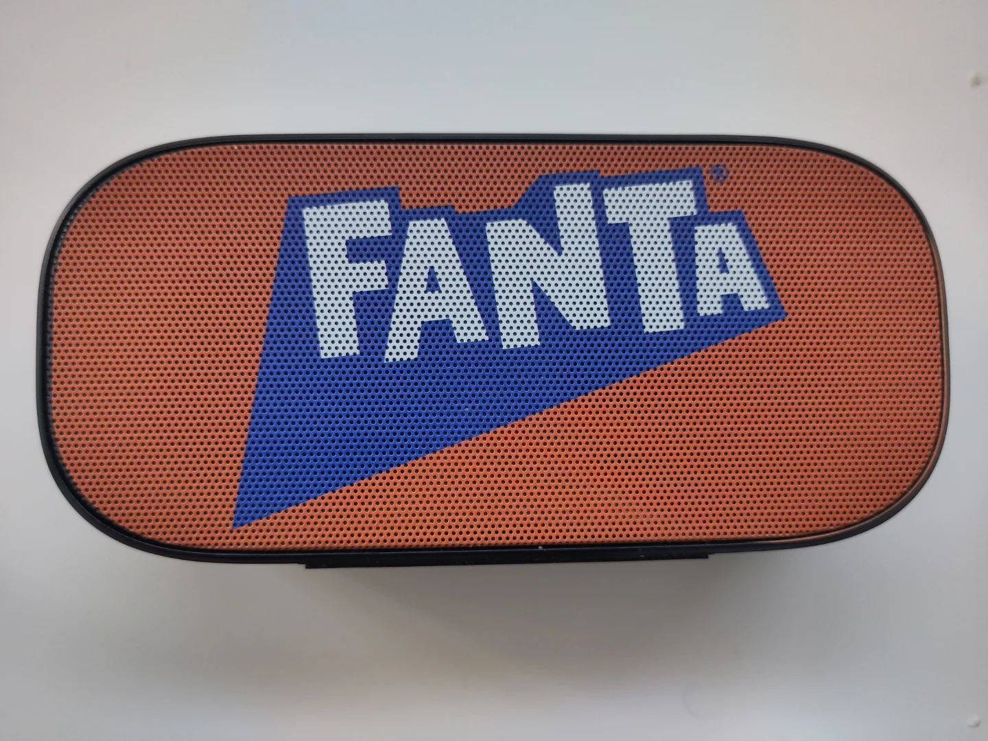 Fanta Bluetooth Speaker