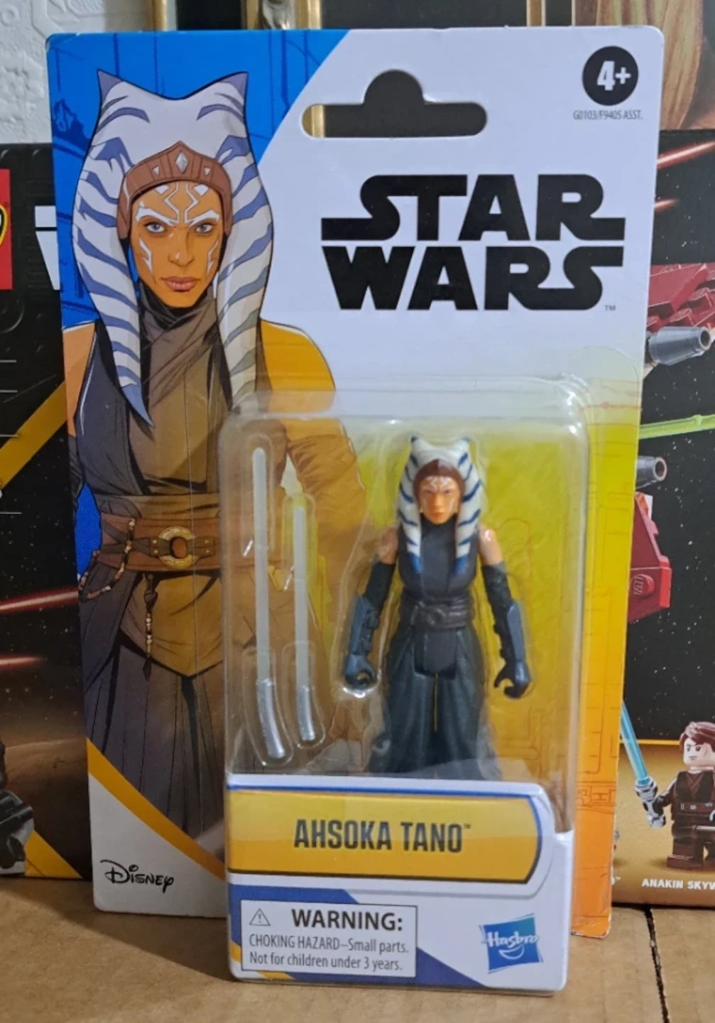 LEGO/Star Wars Ahsoka's Jedi Interceptor 75401 and Figure - photo 3