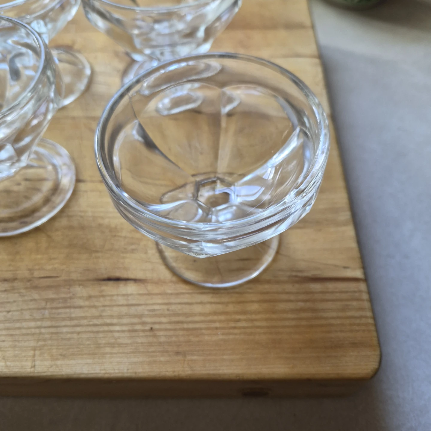 Set of 8 clear glass sundae or desert dishes - photo 2