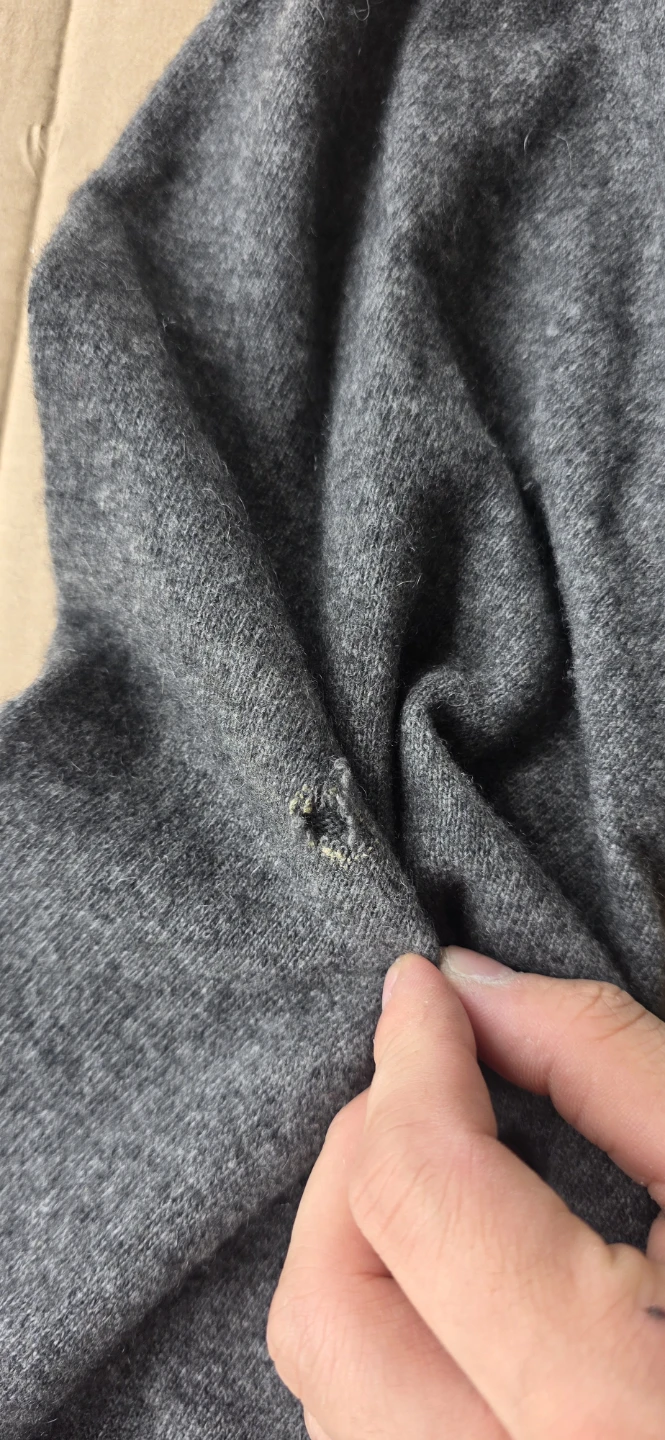 Vintage Dunhill Men's grey Cashmere V neck sweater (Size L) - photo 4