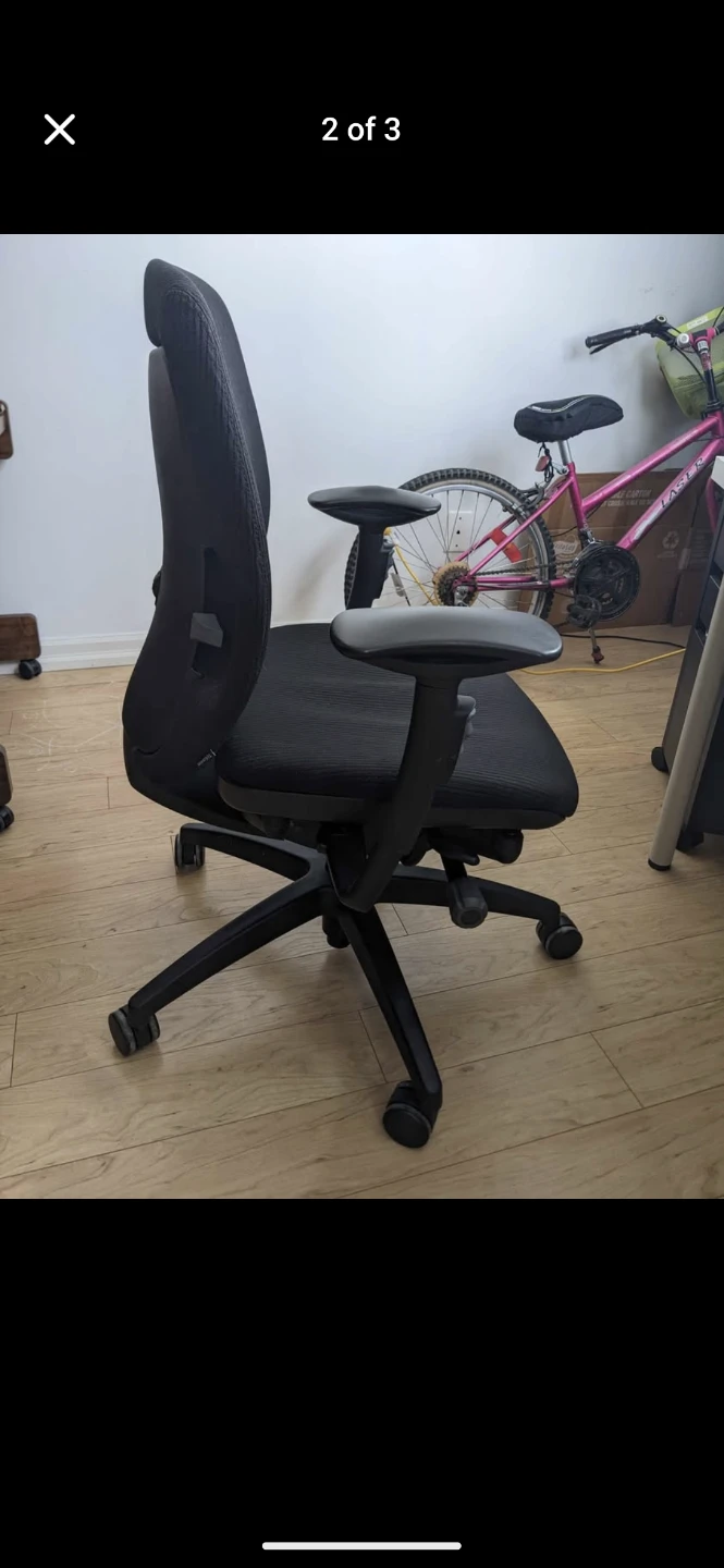 MUST GO THIS WEEK!!! Black Ergonomic Office Chair - photo 2