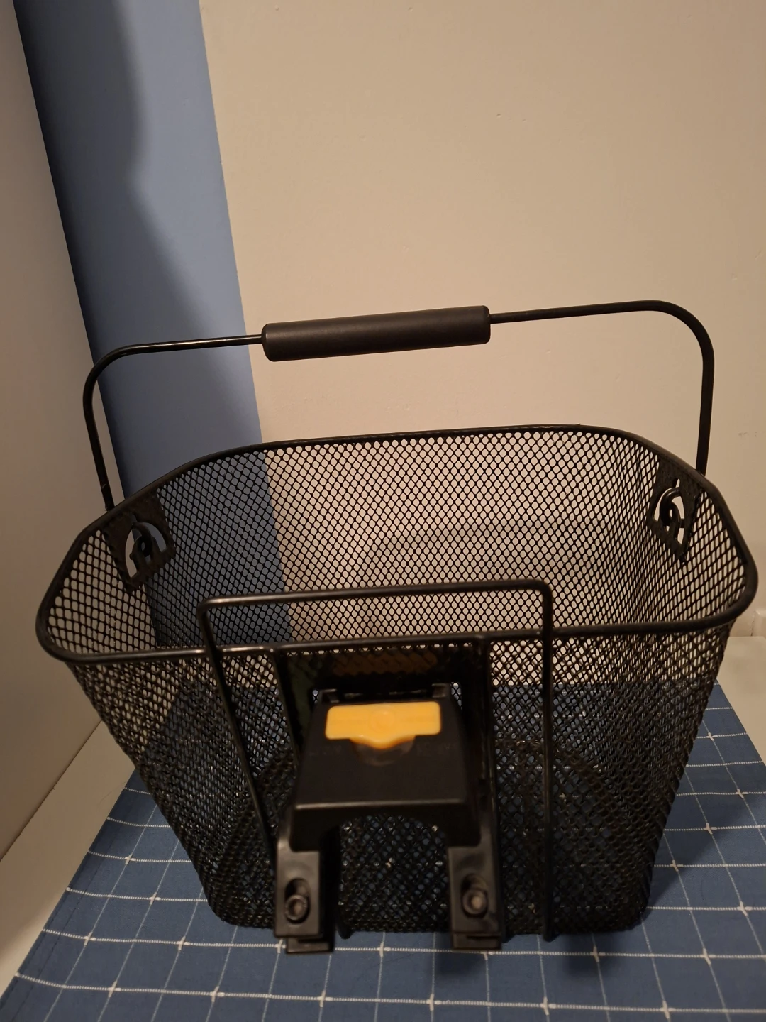 Black Metal Front Bike Basket - photo 2
