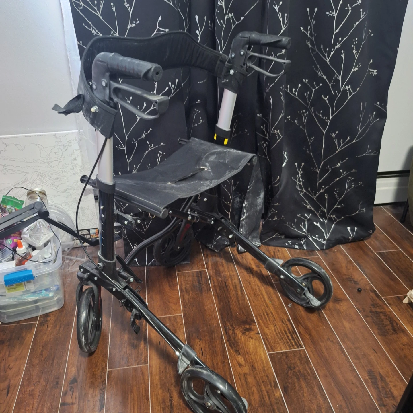 Living Basics Walker with Seat - photo 4