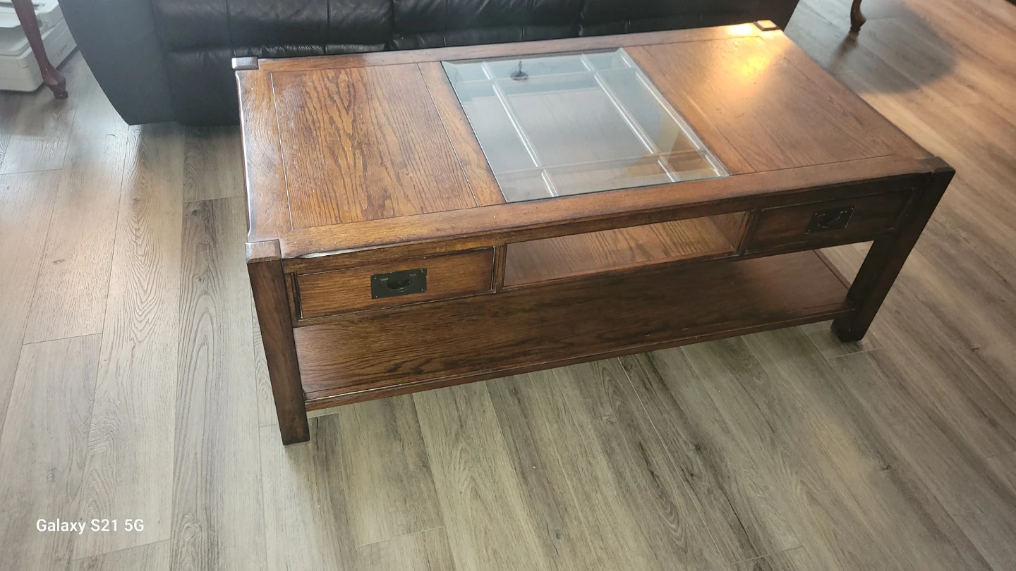 Flexsteel  oak coffee table set