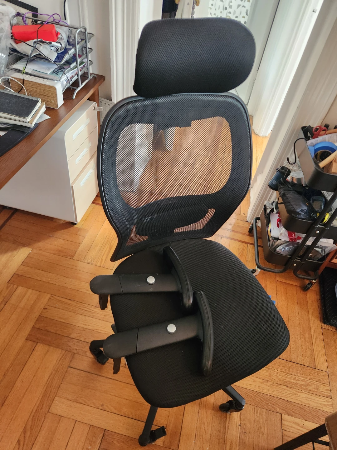 Ergonomic Chair with *silent* Caster Wheels (black) - photo 3