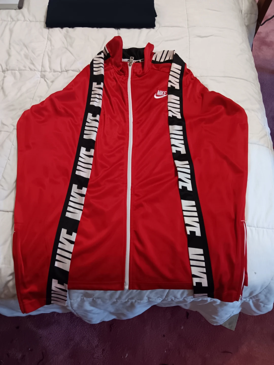 Nike Red Tracksuit Jacket and Pants Set - photo 4