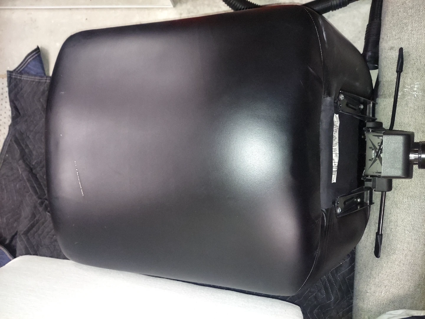 Black Leather Office Chair - photo 2