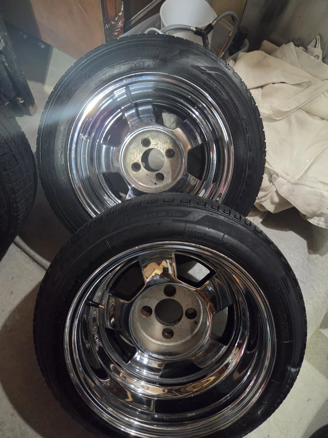 185,65R15. Used tires with 4-lug rims - photo 3