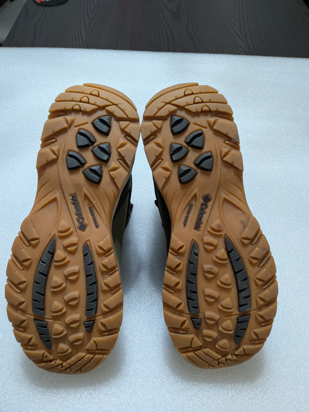 Columbia Women's Hiking Boots Size 8 - photo 2