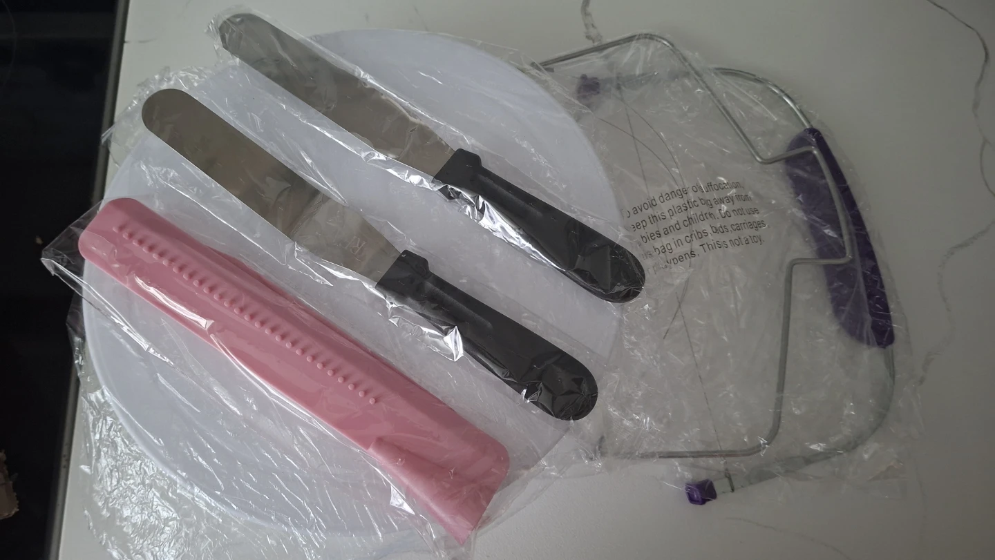 Cake Decorating and Slicing Set - photo 2