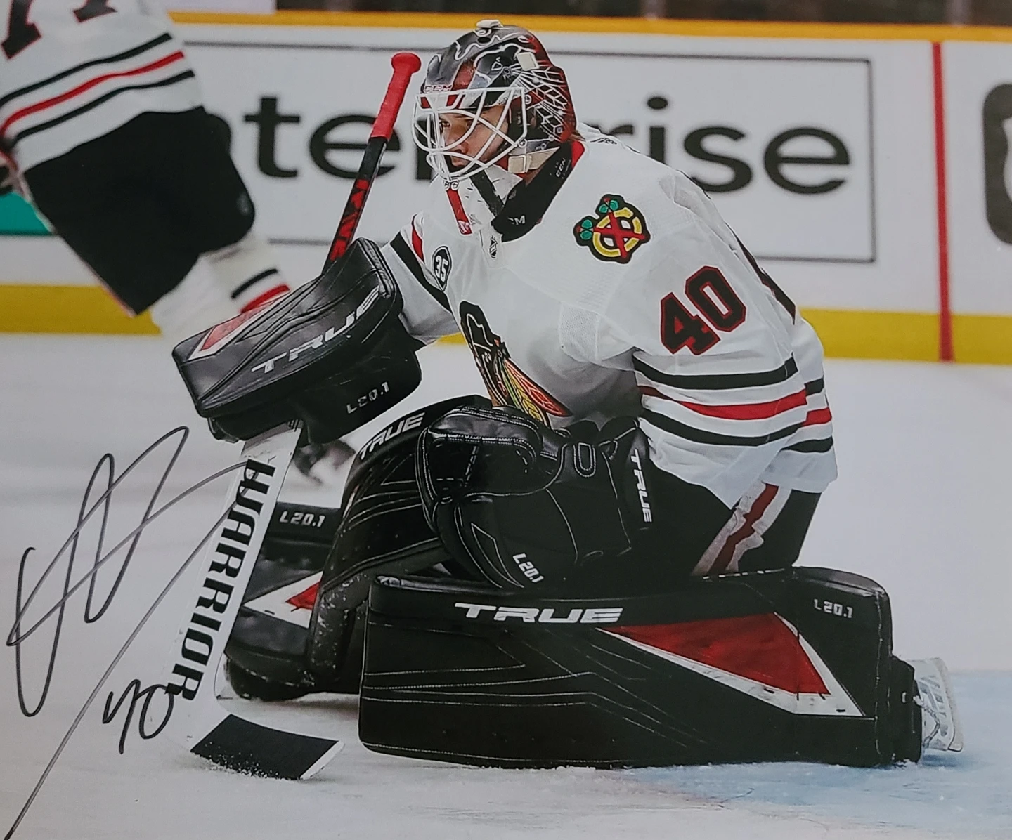 Chicago Blackhawks Autographed Items - photo 3