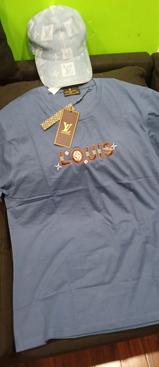Louis Vuitton T-Shirt and Cap Set - photo 3