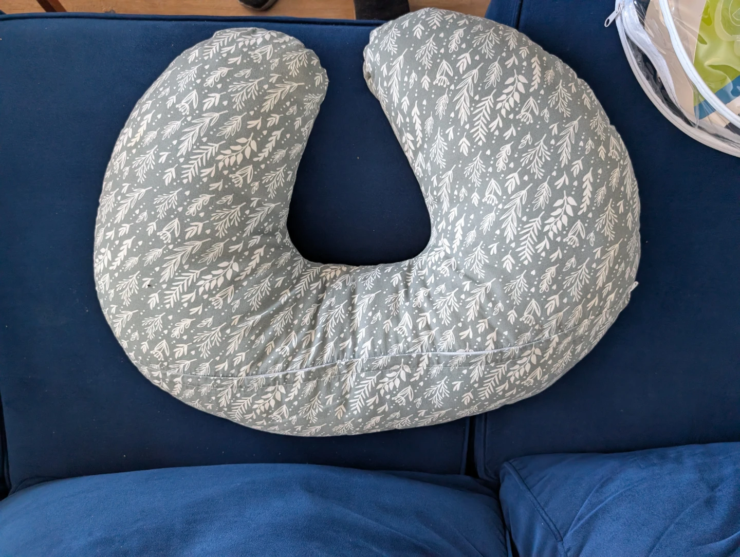 Dr. Brown's Breastfeeding Pillow - photo 3