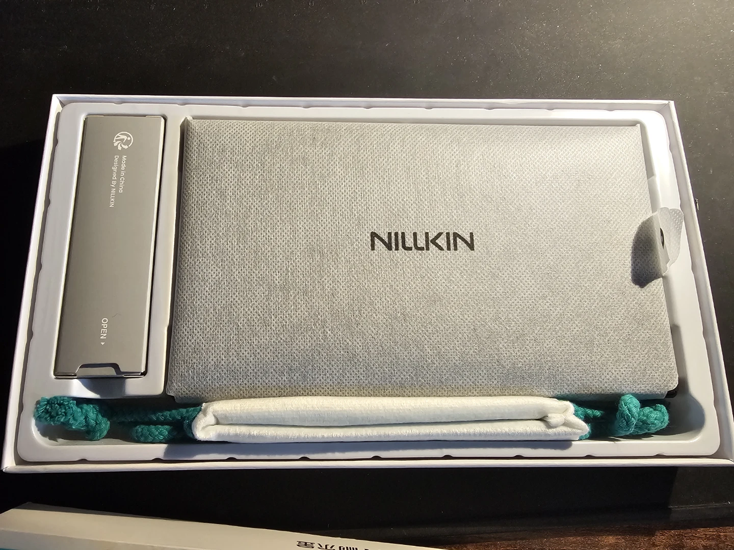 Nillkin Cube Pocket Foldable Bluetooth Keyboard - photo 2