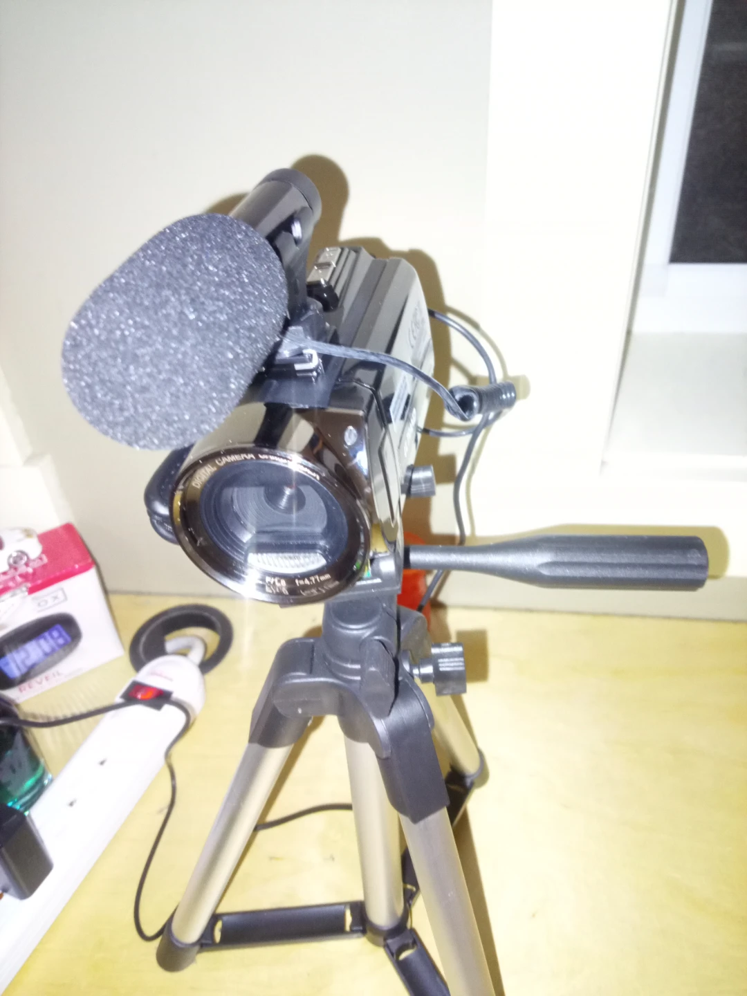 Brand new Digital Camcorder with Tripod - photo 3