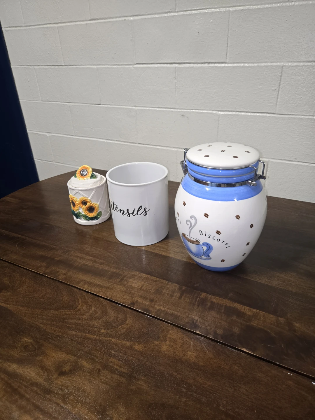 Set of 3 Decorative Kitchen Canisters - photo 2