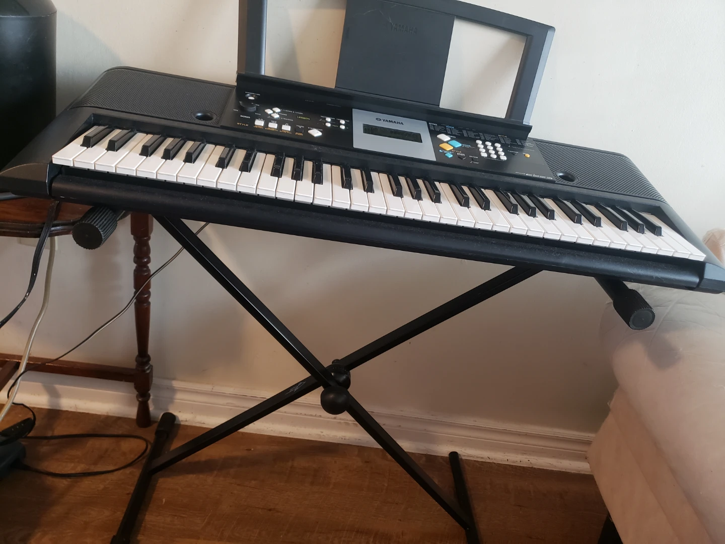 Yamaha PSR-E233 Portable Keyboard