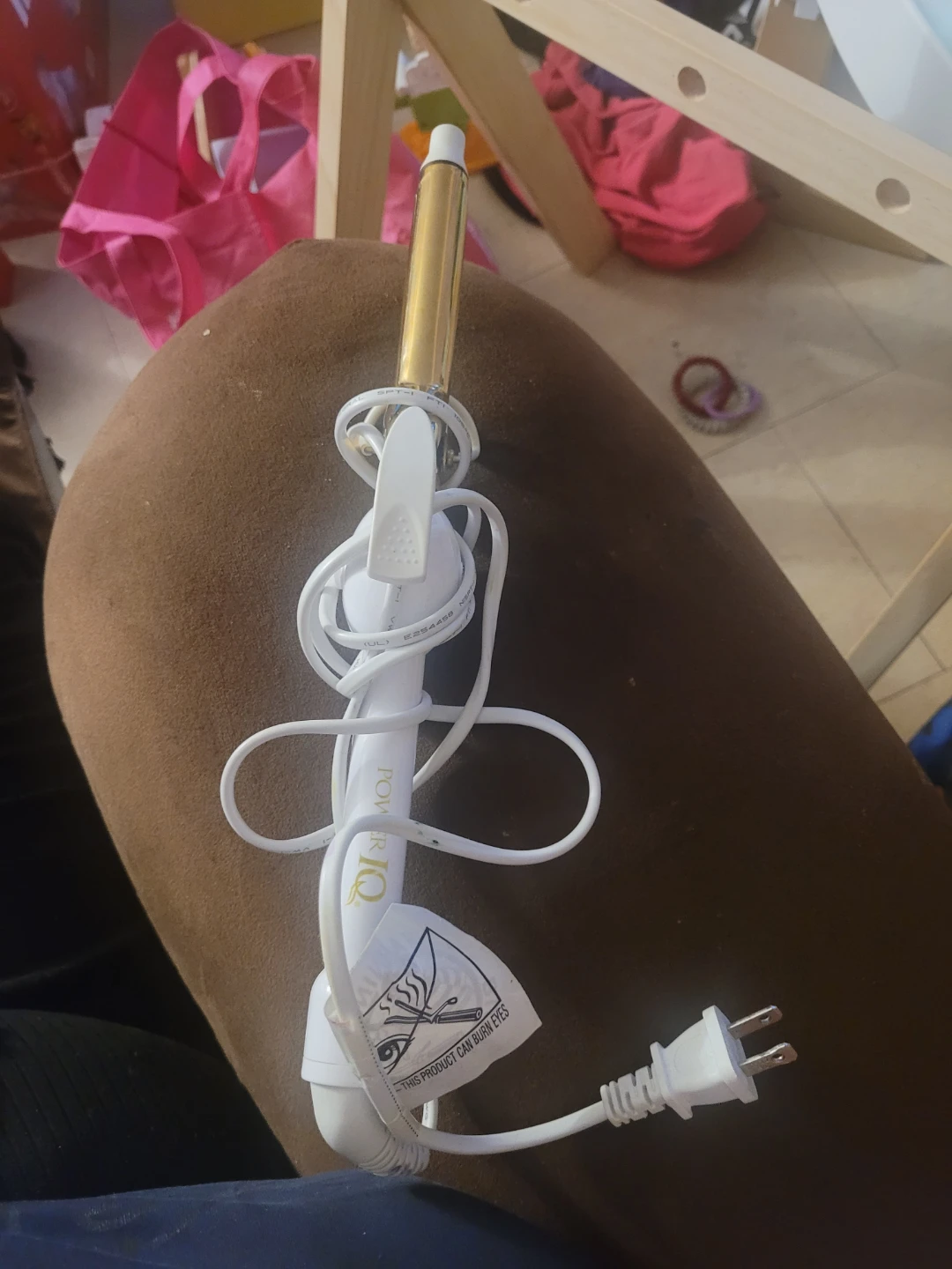 White  curling iron