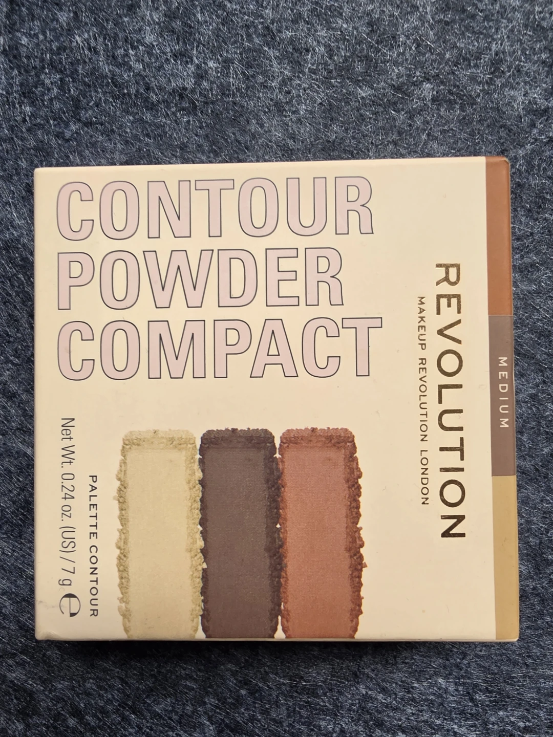 Makeup Revolution Contour Powder Compact - Medium 🏈