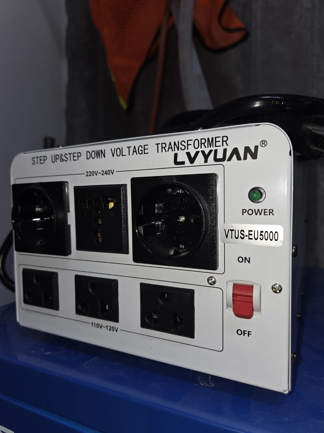 LVYUAN Step Up & Step Down Voltage Transformer - photo 2