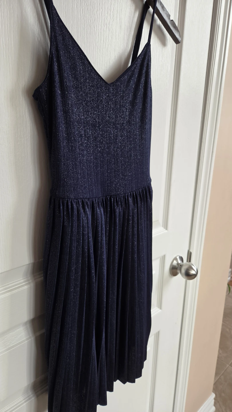 Hollister Shimmer Pleated Dress - Size XS - photo 2