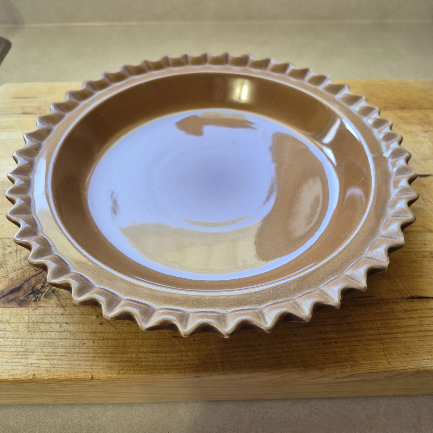 Vintage Ceramic Fruit Pie Keeper with Lid - photo 2