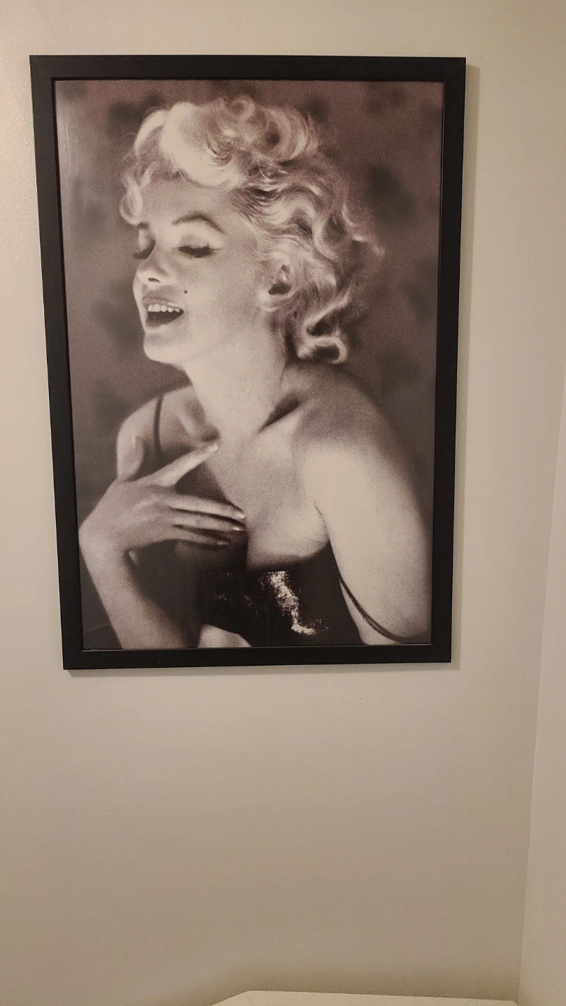 Framed Marilyn Monroe Poster - photo 2