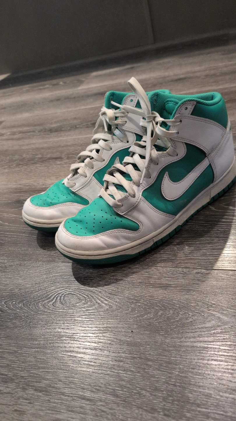 Nike Dunk High Sneakers - Green and White