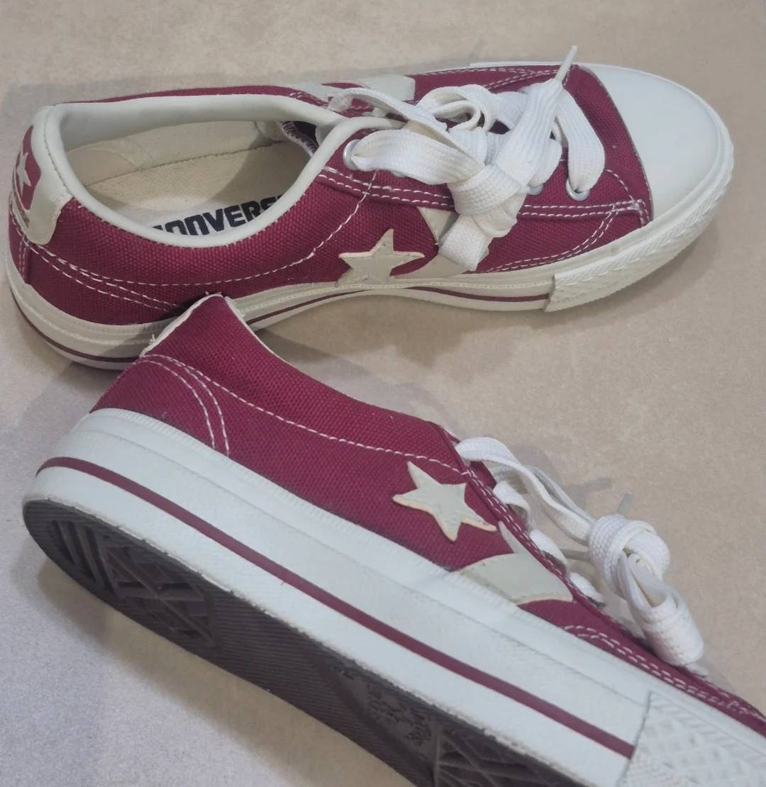Converse Star Player Low Top Sneakers Maroon