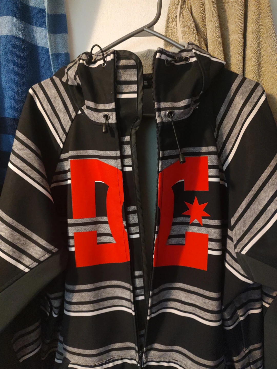 DC Shoes Striped Zip-Up Hoodie