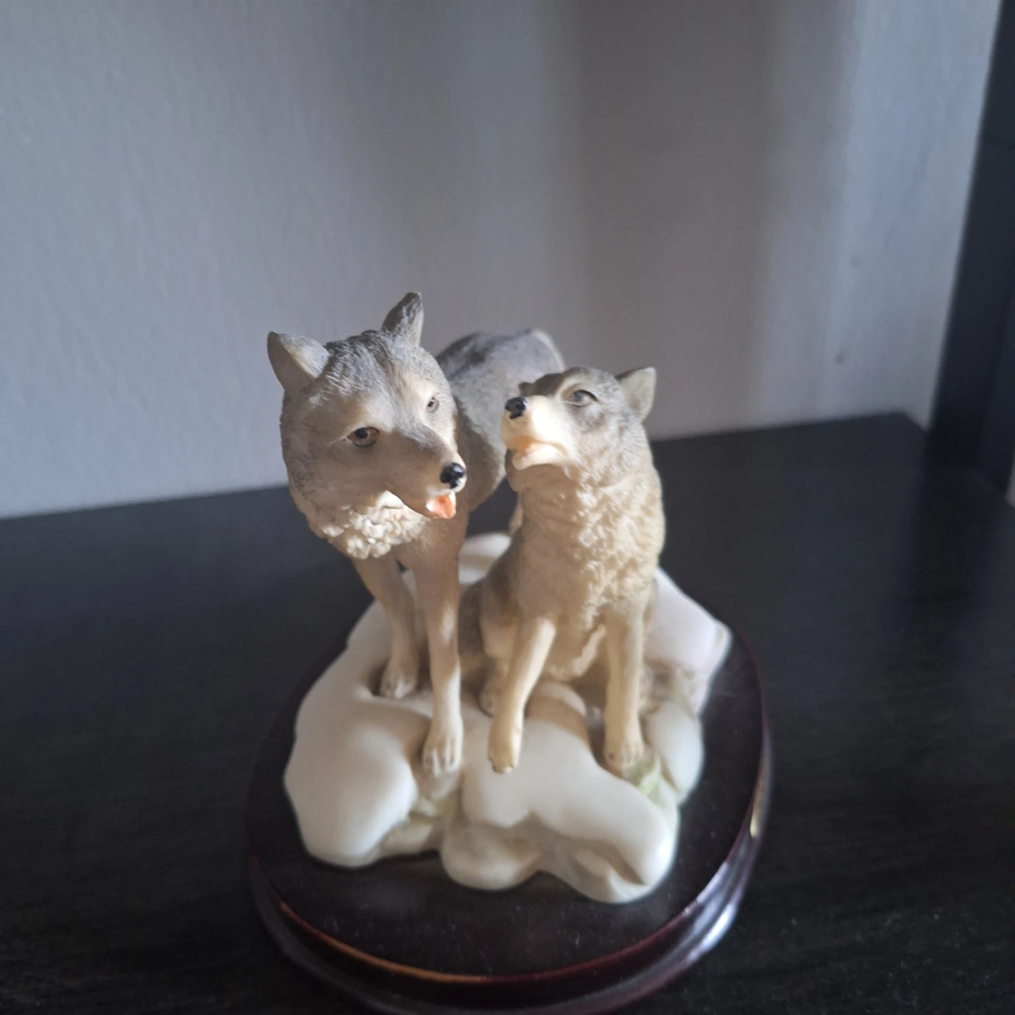 The Canadian Wilderness Wolf Figurine - photo 2