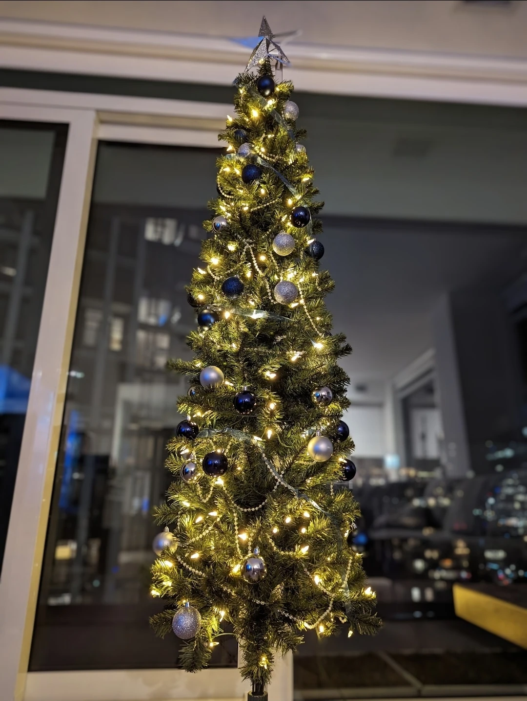 NOMA Pre-Lit Boulevard Pencil Christmas Tree and decorations - photo 5