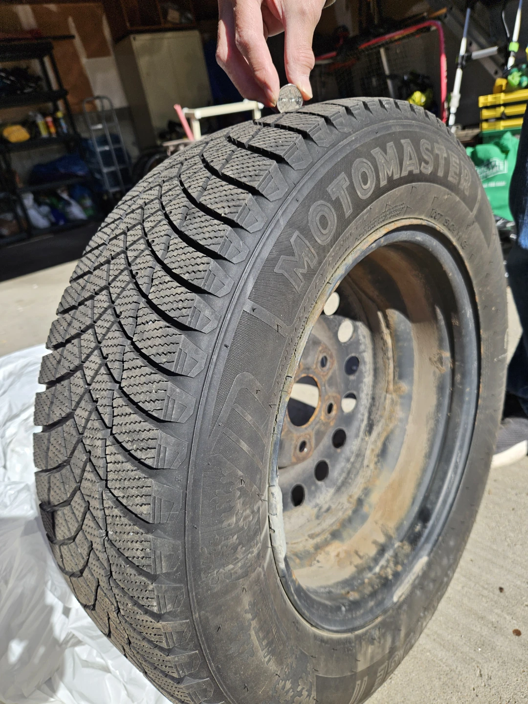 15" Winter Tires on Steel Rims - 195/65R15 - photo 3