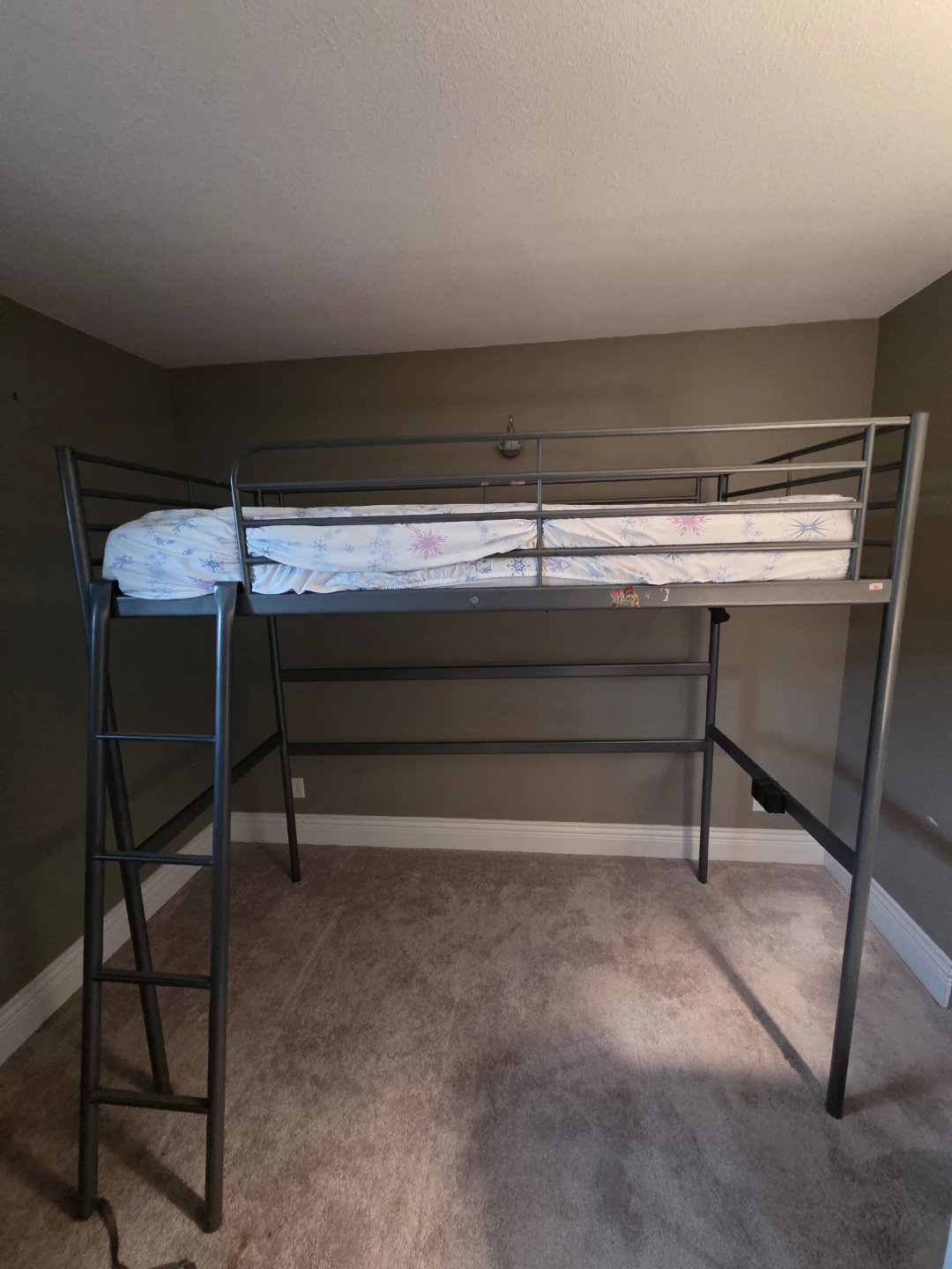 Metal Twin Loft Bed