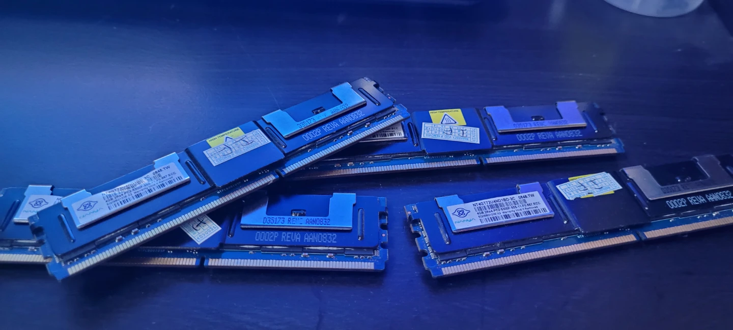 4 Nanya 4GB DDR2 ECC RAM Sticks