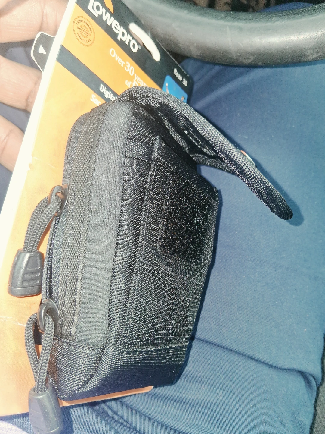 Lowepro Rezo 30 Digital Camera Bag - photo 3