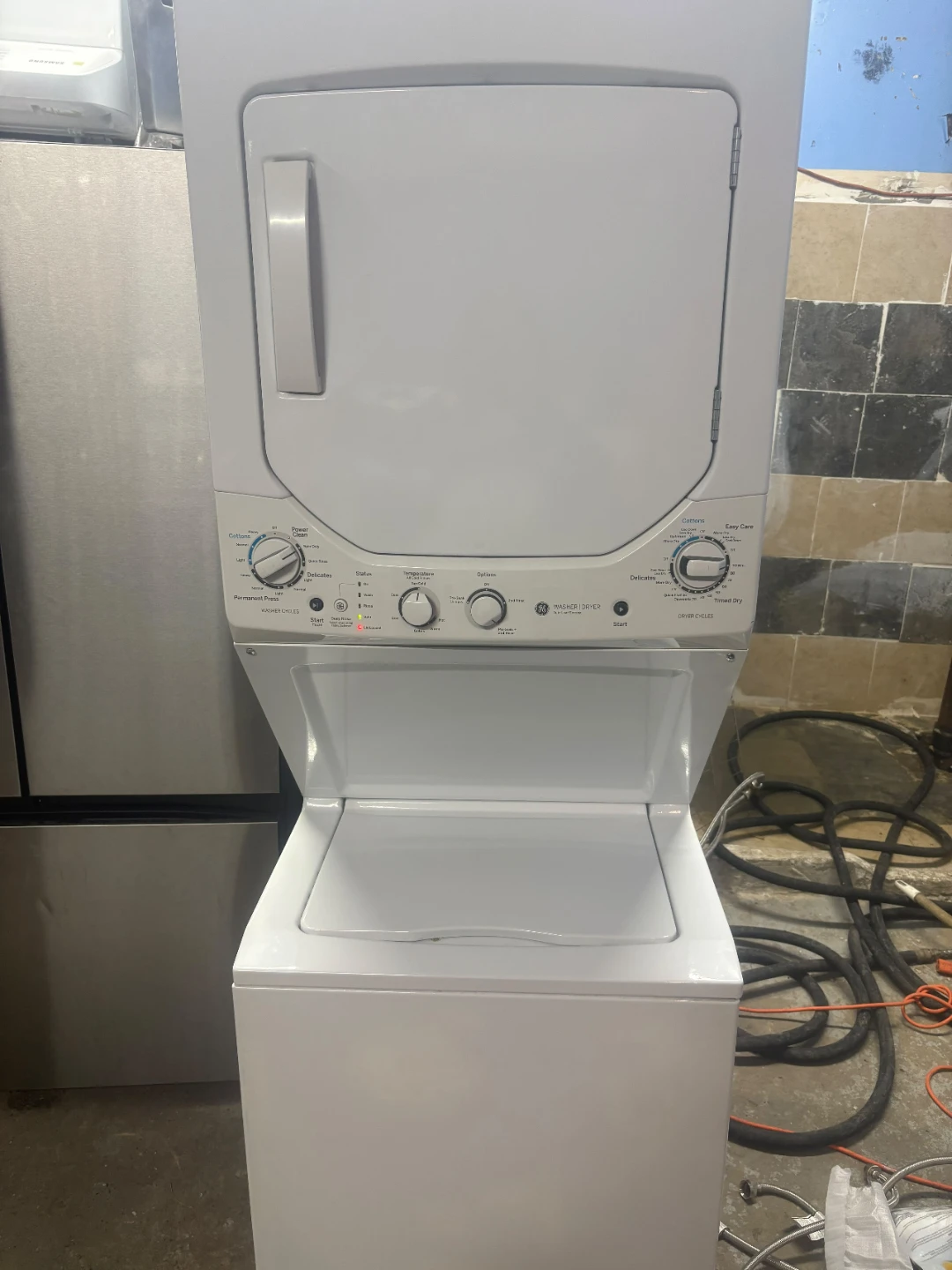 GE 24in Stacked Washer and electric Dryer Unit