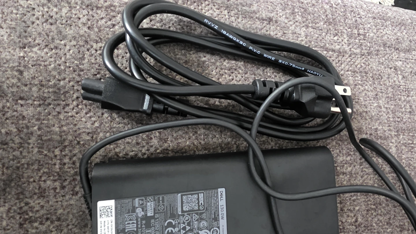 Dell 130W AC Power Adapter - photo 4