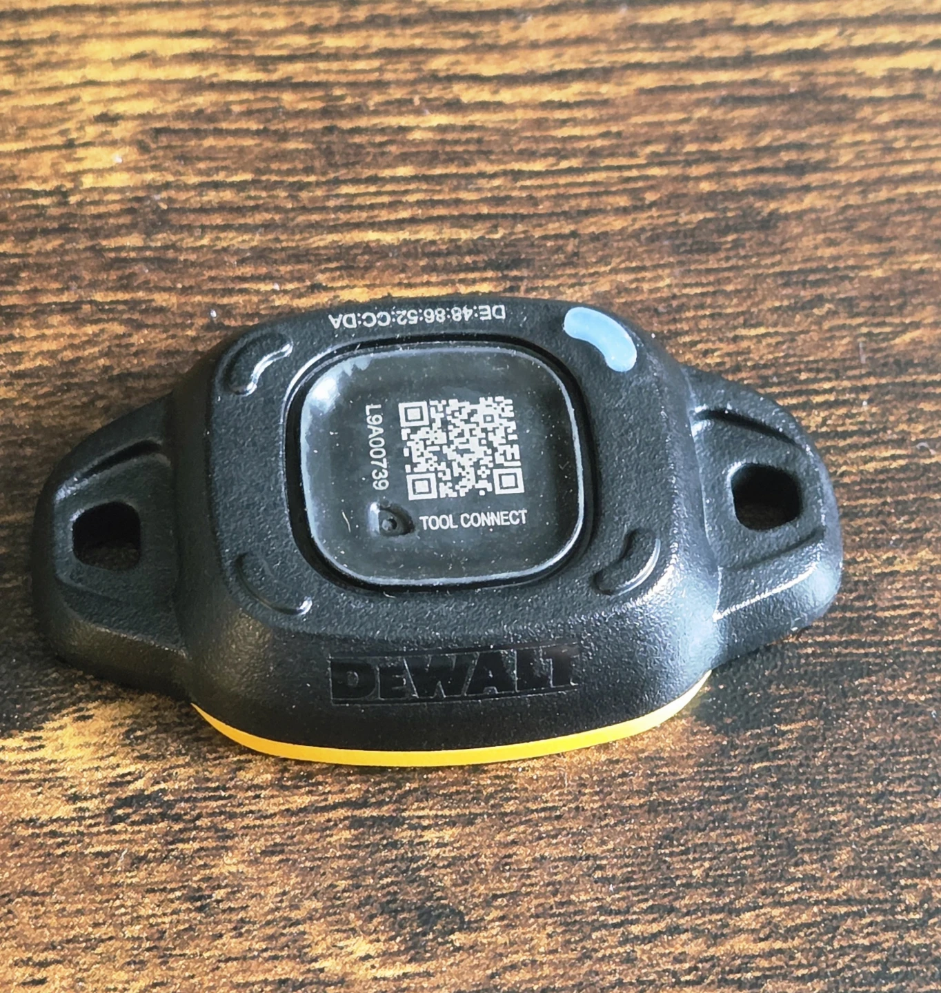 DeWalt DCE045 CONNECTED BLUETOOTH TAG - photo 2