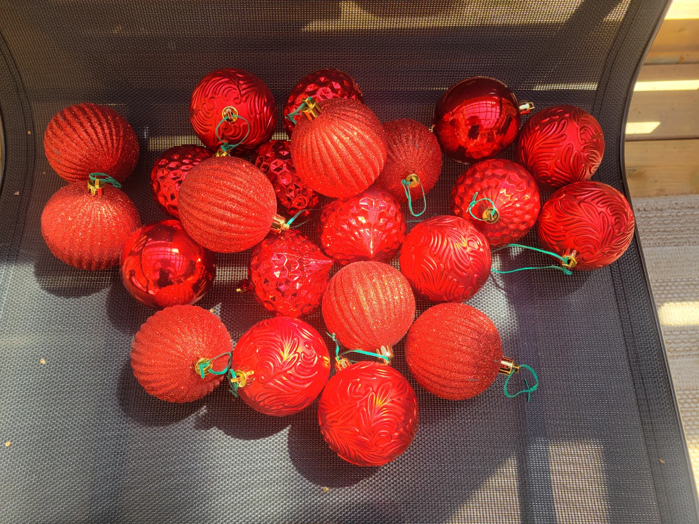 22 Shatter Proof Xmas Bulbs