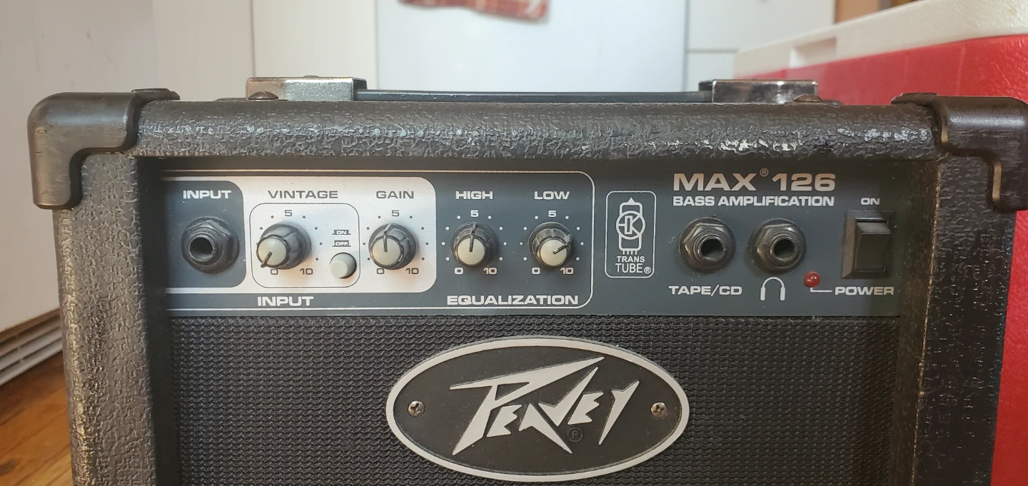 Peavey MAX 126 Bass Amplifier - photo 3
