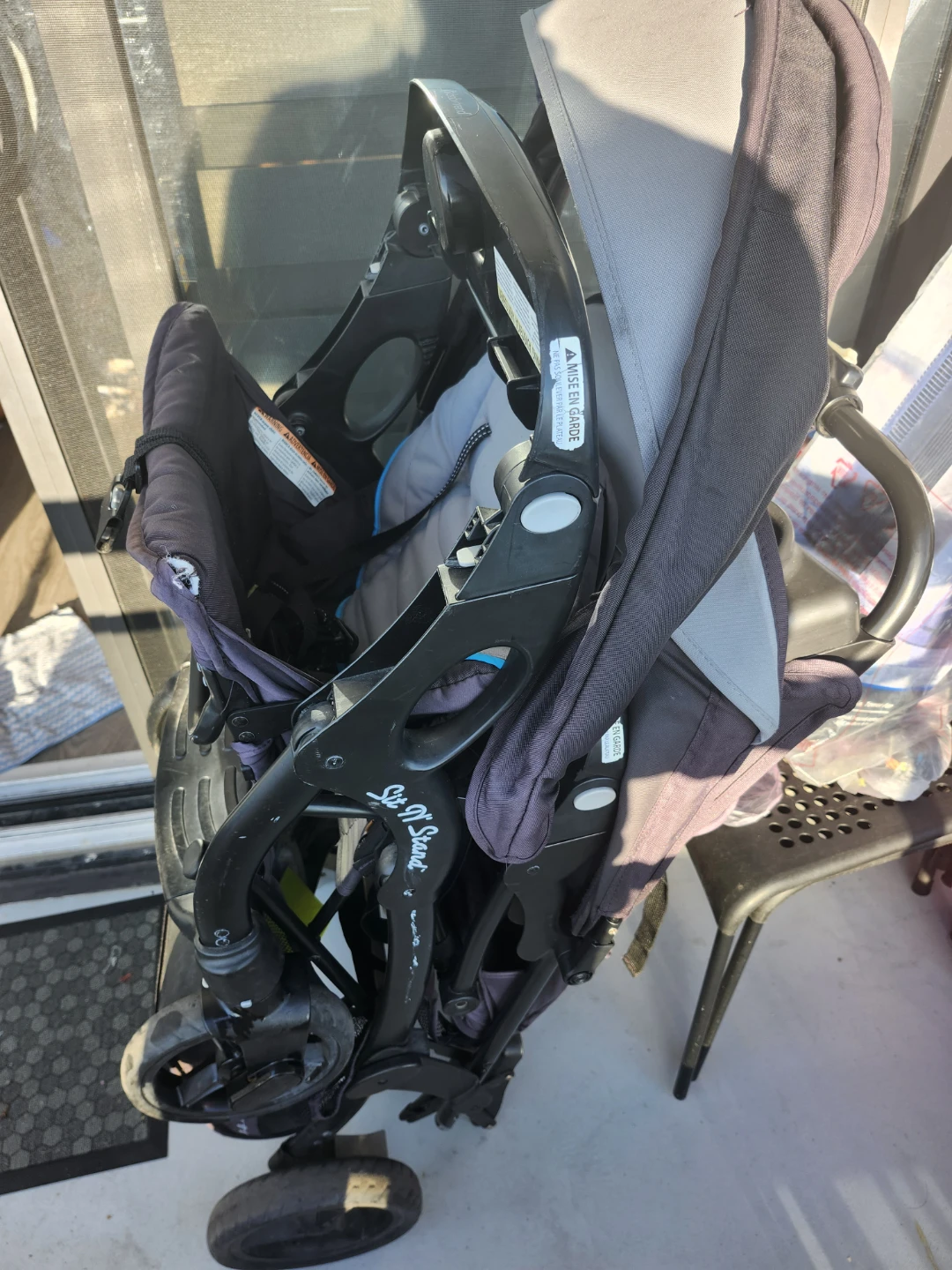 Baby Trend Sit N' Stand Double Stroller - photo 2