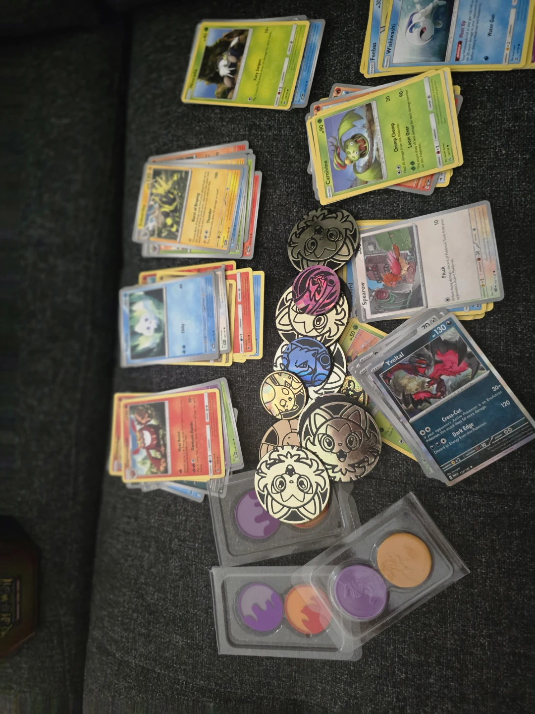 Pokémon Trading Card Collection with Tin