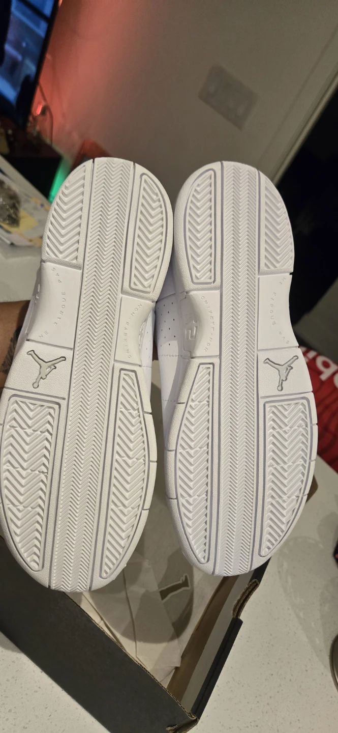 Nike Jordan TE 2 White Sneakers - photo 3