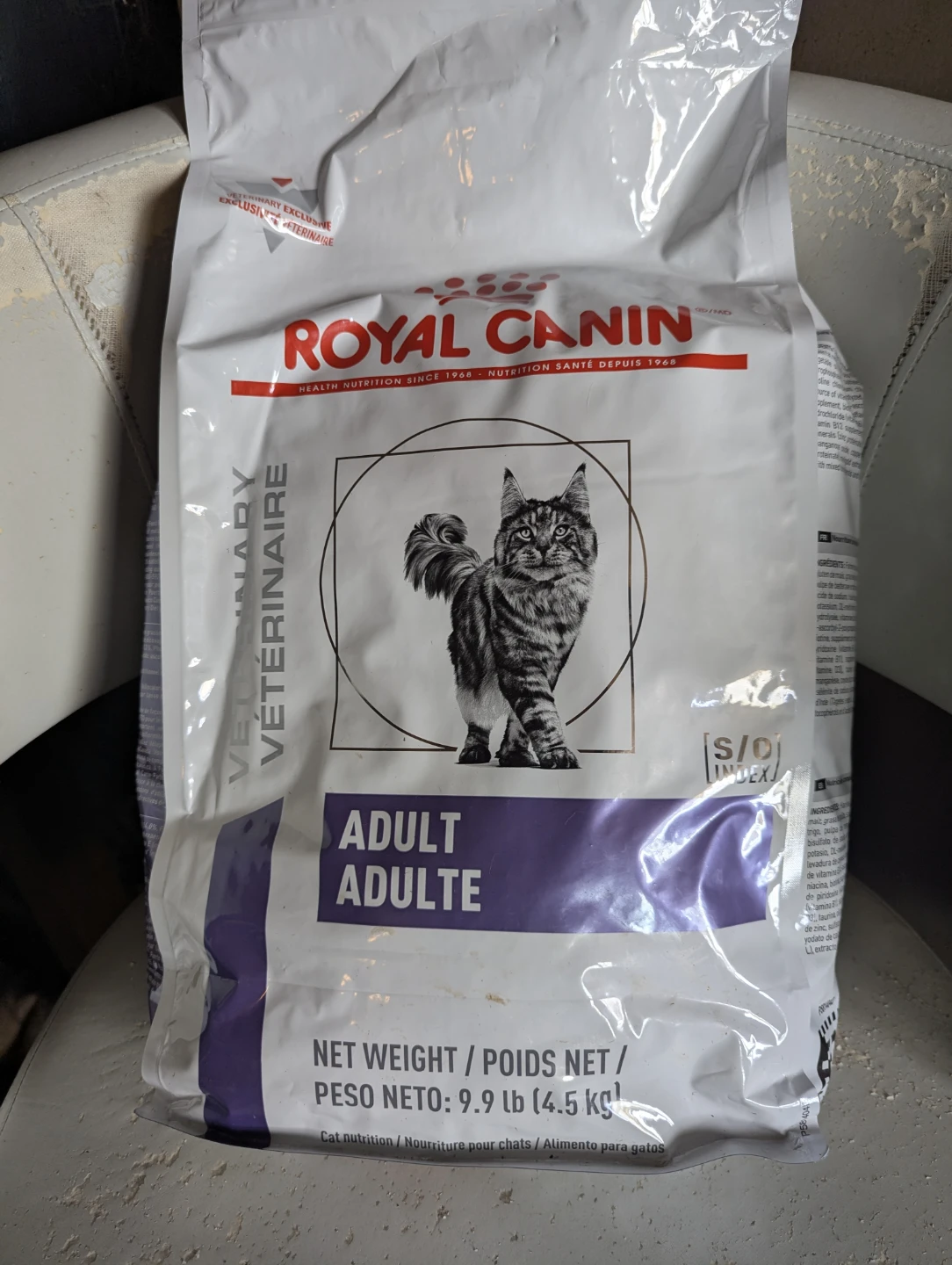Royal Canin Adult Cat Food 4.5kg. 9.9lbs